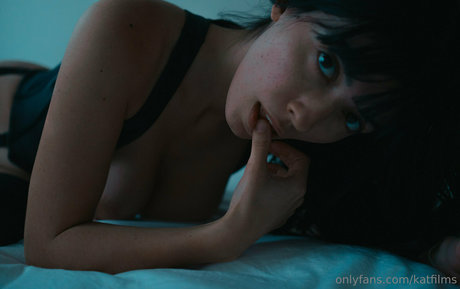Foto di nudo di fuga di OnlyFans di Katdreams