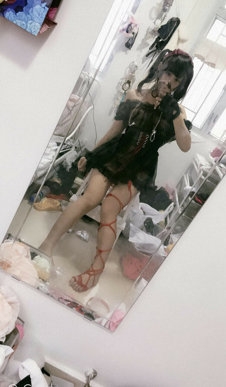 Foto di nudo di fuga di OnlyFans di Nazoeirian