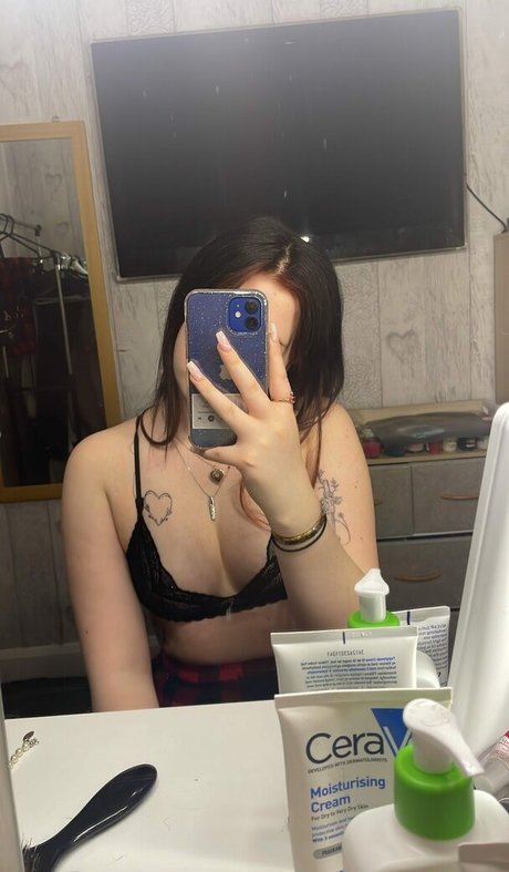 Foto di nudo di fuga di OnlyFans di Igfrancescaxx