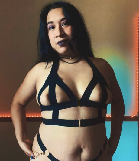 Foto di nudo di fuga di OnlyFans di Goldnpersephone