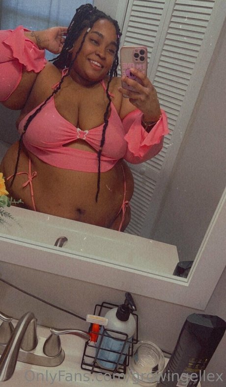 Foto di nudo di fuga di OnlyFans di Growingellex