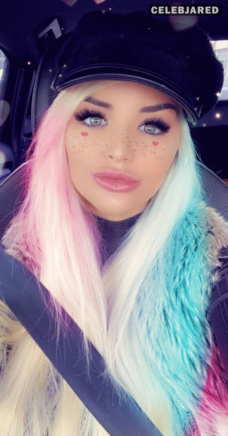 Foto di nudo di fuga di OnlyFans di Charlotte Knight