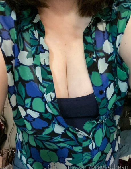 Foto di nudo di fuga di OnlyFans di Preggodream