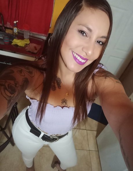 Foto di nudo di fuga di OnlyFans di Bitchlatina22