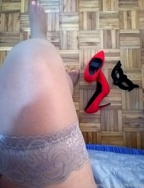 Foto di nudo di fuga di OnlyFans di Dirtylittlething