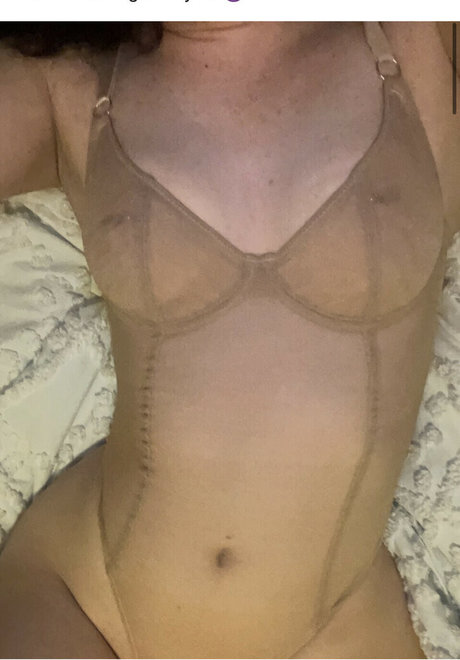 Foto di nudo di fuga di OnlyFans di Alana Evans