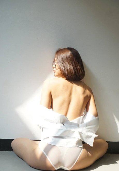 Foto di nudo di fuga di OnlyFans di Kansuda