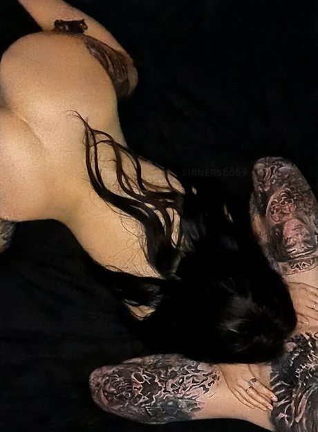 Foto di nudo di fuga di OnlyFans di Adelezoraleefree