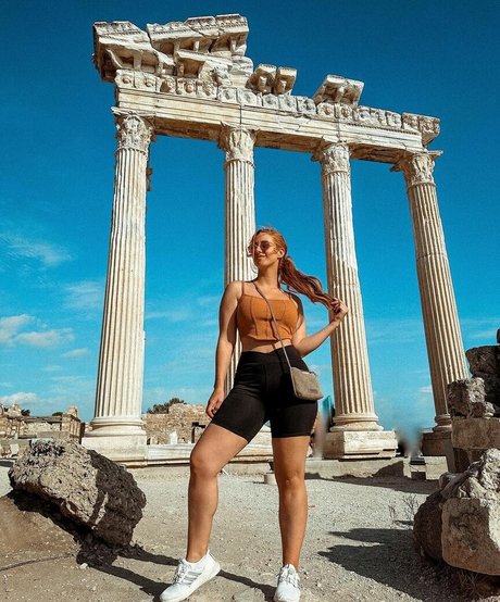 Lara Loft