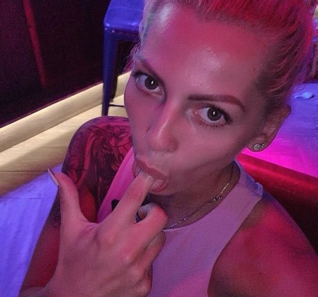 Foto di nudo di fuga di OnlyFans di Emmiesix