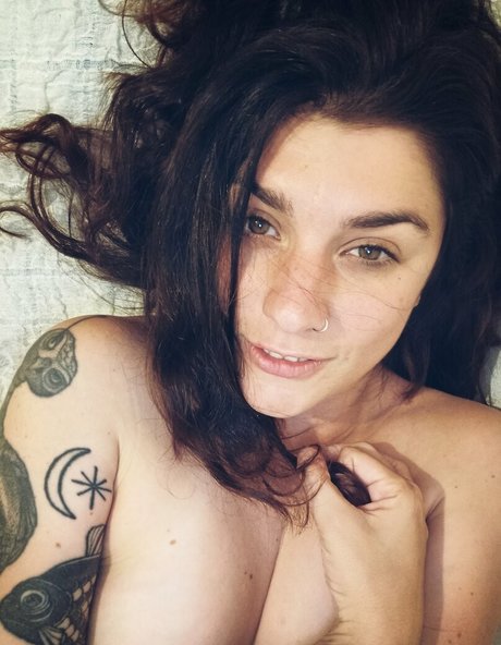 Foto di nudo di fuga di OnlyFans di Laurettavixen