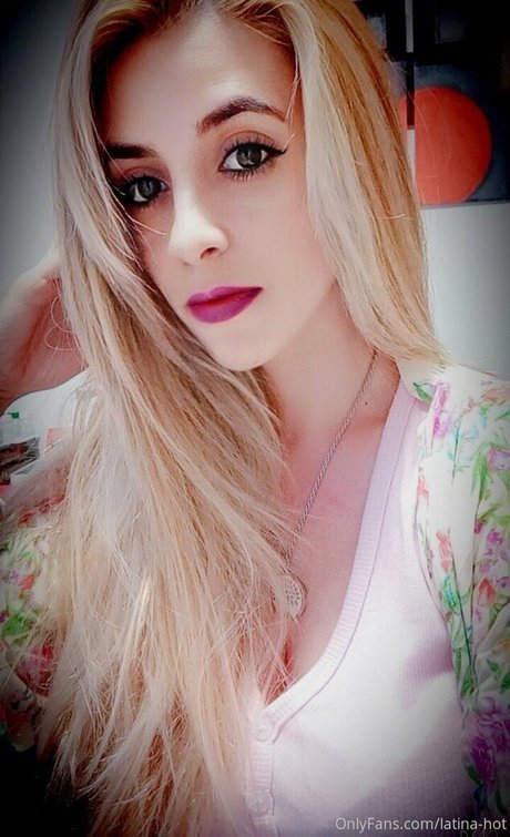 Foto di nudo di fuga di OnlyFans di Thedevilhot
