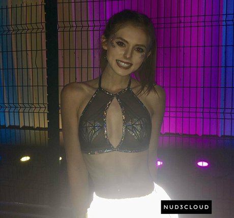 Foto di nudo di fuga di OnlyFans di Chloe Mettenbrink
