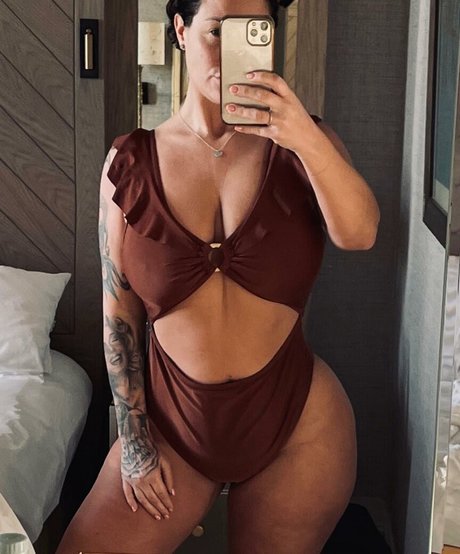 Victoria Love