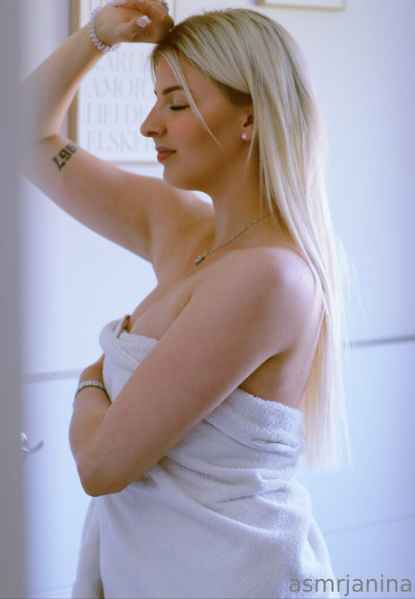 Foto di nudo di fuga di OnlyFans di Asmrjanina
