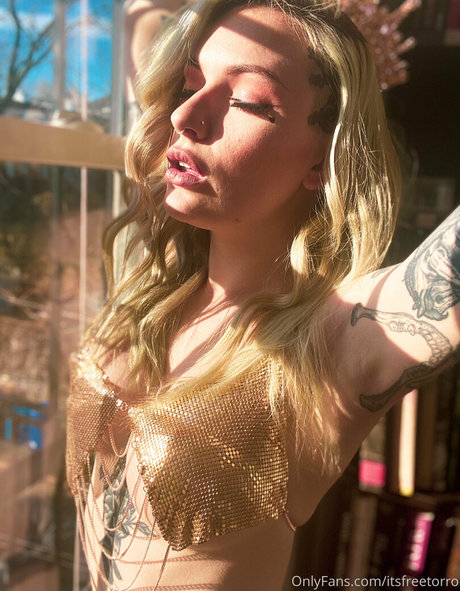 Foto di nudo di fuga di OnlyFans di Itsfreetorro