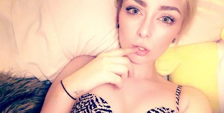 Foto di nudo di fuga di OnlyFans di Elyse Summer