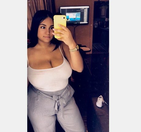 Foto di nudo di fuga di OnlyFans di Mynamesydalia