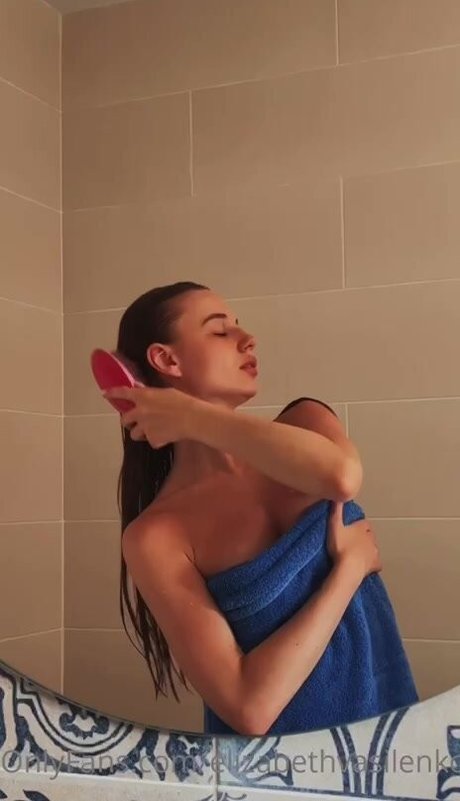 Foto di nudo di fuga di OnlyFans di Elizabethvasilenko