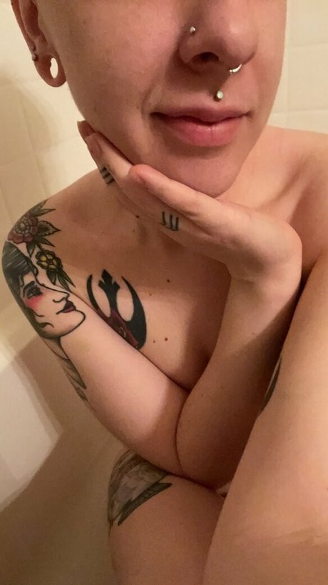 Foto di nudo di fuga di OnlyFans di Acoalminecanary