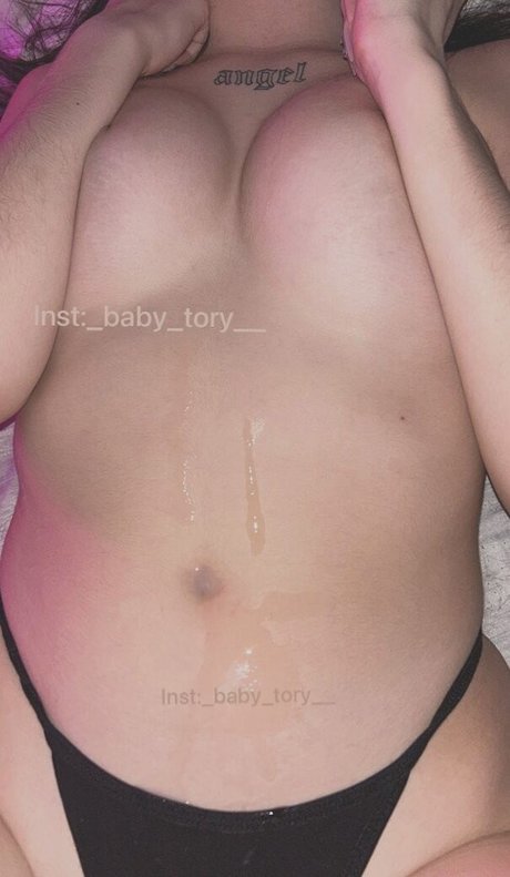 Foto di nudo di fuga di OnlyFans di Babytori