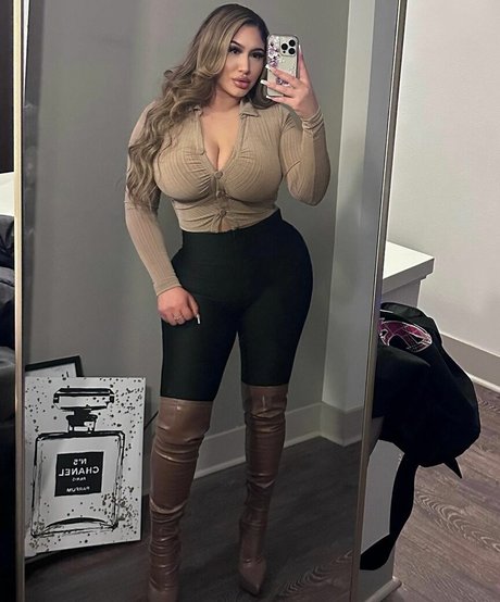 Foto di nudo di fuga di OnlyFans di Dkxvs27  Vdee27