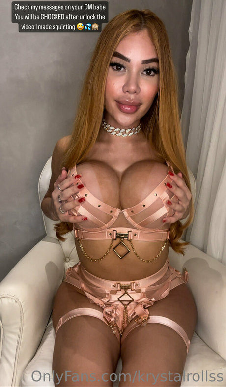 Foto di nudo di fuga di OnlyFans di Krystalrollss