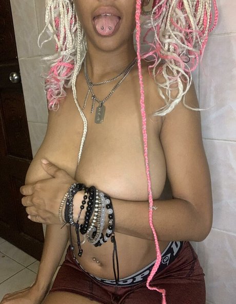 Foto di nudo di fuga di OnlyFans di Sultryaphodite