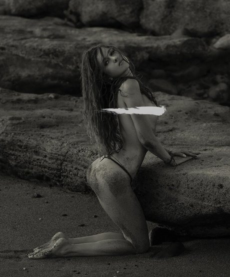 Foto di nudo di fuga di OnlyFans di Nayeli Rose
