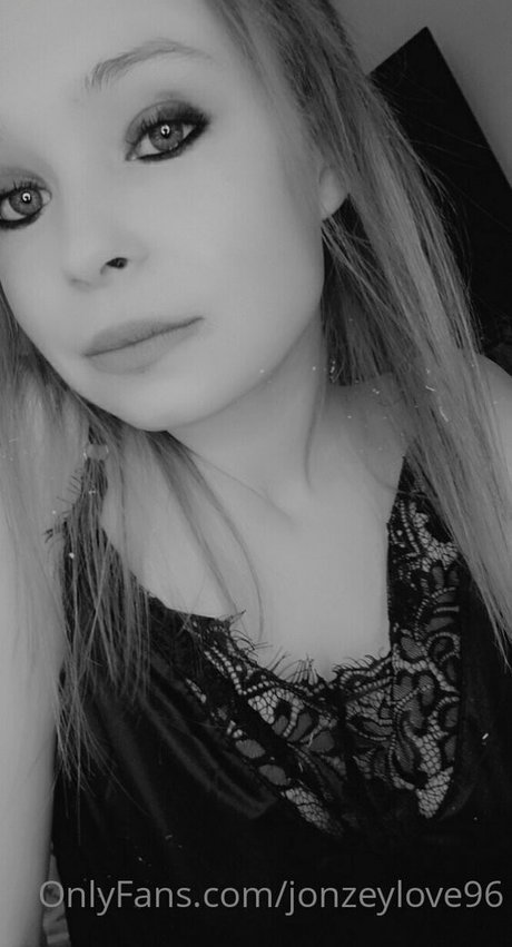 Jonzeylove96
