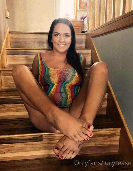 Foto di nudo di fuga di OnlyFans di Teaselucy
