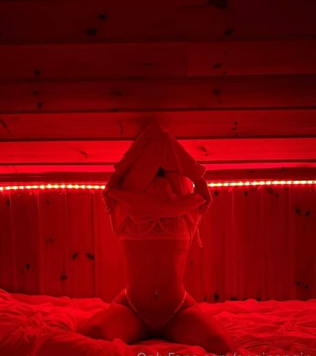 Foto di nudo di fuga di OnlyFans di Angipangin