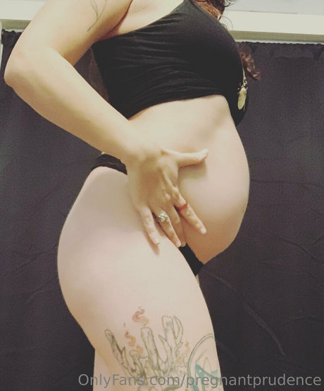 Foto di nudo di fuga di OnlyFans di Pregnantprudence