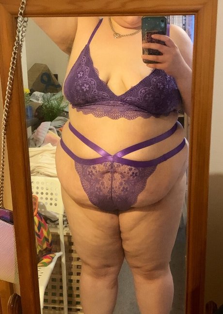 Katie Blush Bbw