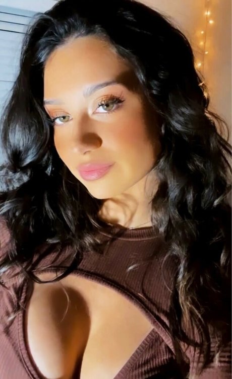 Foto di nudo di fuga di OnlyFans di Emma Trout