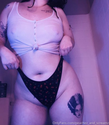 Peachezandscreamz