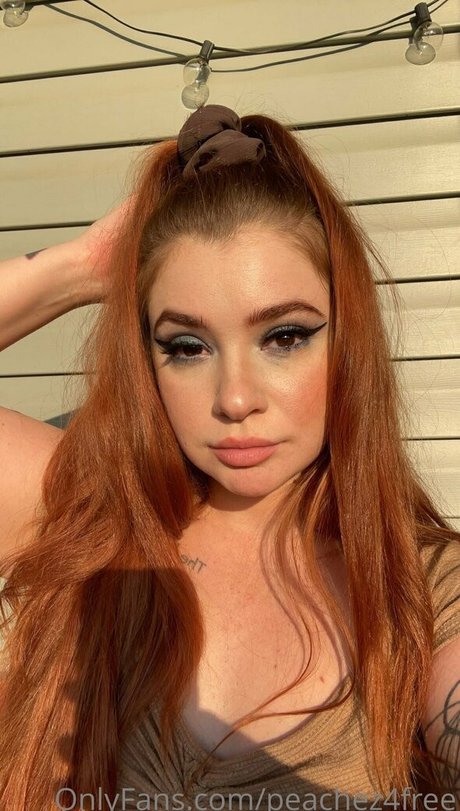 Foto di nudo di fuga di OnlyFans di Peachezandscreamz