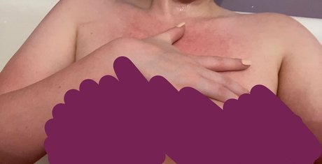 Foto di nudo di fuga di OnlyFans di Leksamink