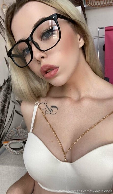Hotblonda