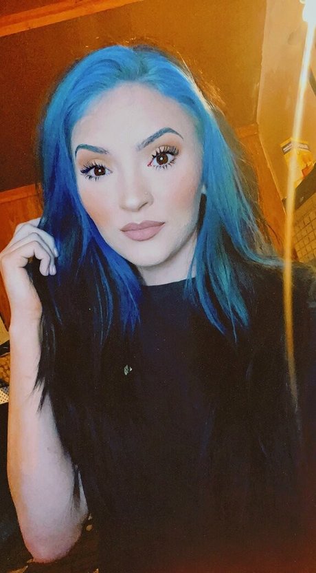 Ladyjayyy23
