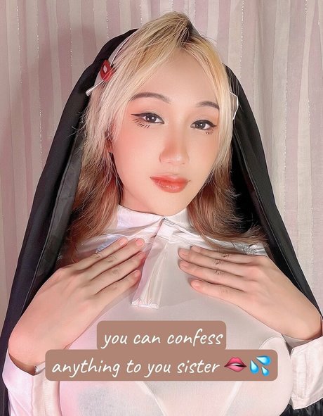 Foto di nudo di fuga di OnlyFans di Lolazietaxx