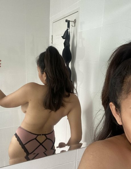 Foto di nudo di fuga di OnlyFans di Aoy Chitchanok