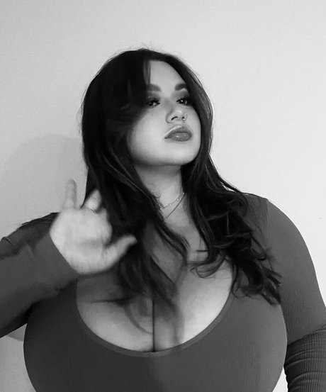 Foto di nudo di fuga di OnlyFans di Sara M