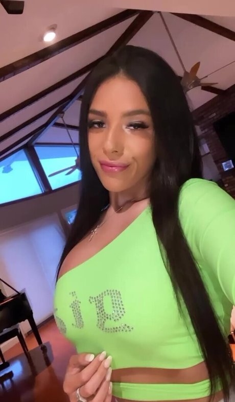 Foto di nudo di fuga di OnlyFans di Samantha L