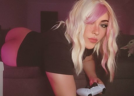 Foto di nudo di fuga di OnlyFans di Crossdresseralex