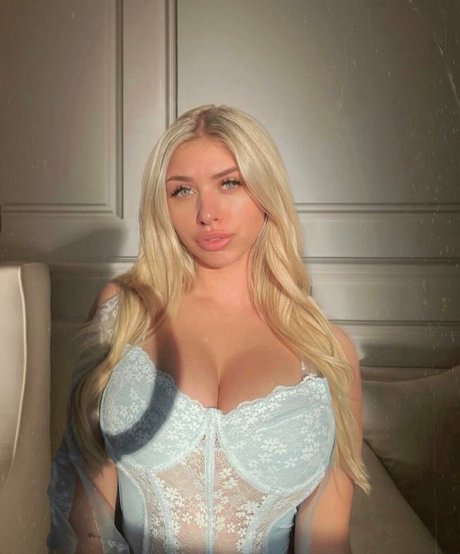 Foto di nudo di fuga di OnlyFans di Anais Laliberte
