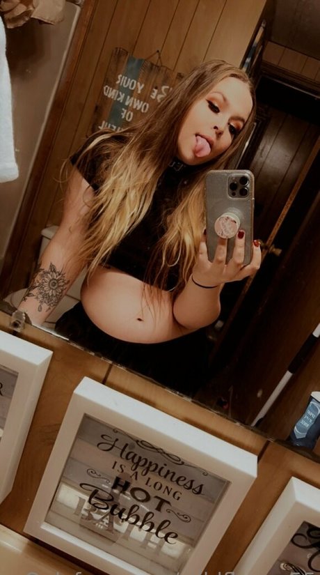 Foto di nudo di fuga di OnlyFans di Wildflower55free