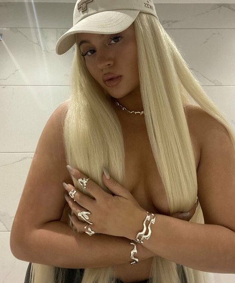 Foto di nudo di fuga di OnlyFans di Valeria Vendetta