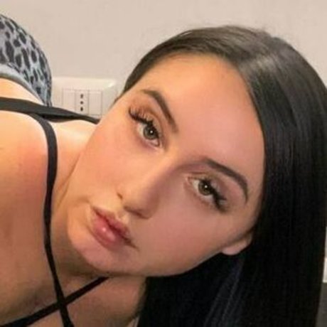 Foto di nudo di fuga di OnlyFans di Esmeralda Morichelli