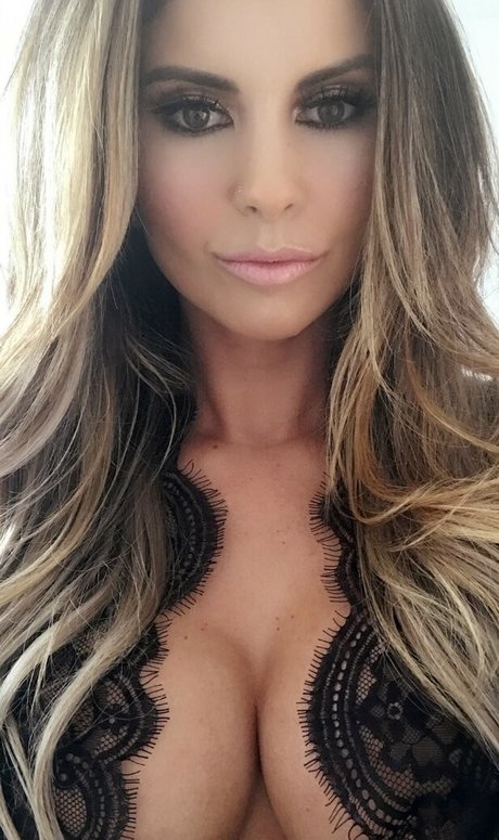 Foto di nudo di fuga di OnlyFans di Kristen Strout